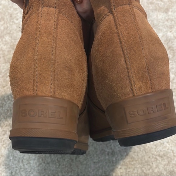 Sorel Tan Suede Chelsea Ankle Booties - Picture 8 of 10